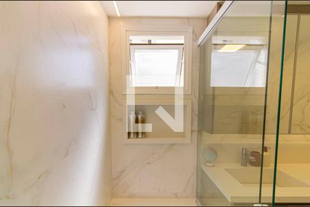 Apartamento à venda com 114m², 3 quartos e 2 vagasBanheiro do Suíte