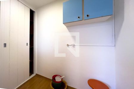 Apartamento à venda com 80m², 3 quartos e 1 vagaÁrea de serviço