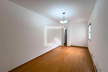 Sala de apartamento à venda com 2 quartos, 80m² em Vila Monumento, São Paulo