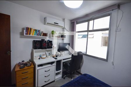 Apartamento à venda com 160m², 4 quartos e 2 vagas Apartamento à venda com 160m², 4 quartos e 2 vagasQuarto 1