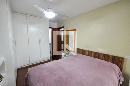 Apartamento à venda com 160m², 4 quartos e 2 vagas Apartamento à venda com 160m², 4 quartos e 2 vagasSuíte