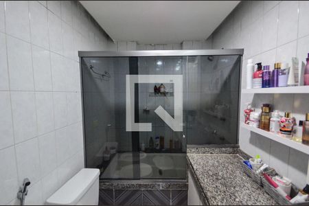Apartamento à venda com 160m², 4 quartos e 2 vagas Apartamento à venda com 160m², 4 quartos e 2 vagasBanheiro da Suíte