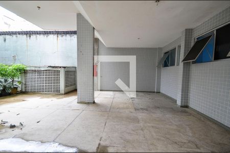 Apartamento à venda com 160m², 4 quartos e 2 vagas Apartamento à venda com 160m², 4 quartos e 2 vagasÁrea comum - Playground