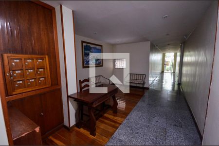 Apartamento à venda com 160m², 4 quartos e 2 vagas Apartamento à venda com 160m², 4 quartos e 2 vagasHall