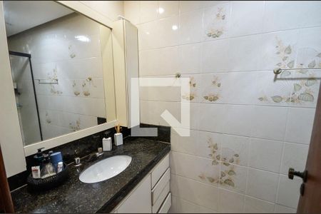 Apartamento à venda com 160m², 4 quartos e 2 vagas Apartamento à venda com 160m², 4 quartos e 2 vagasBanheiro Social