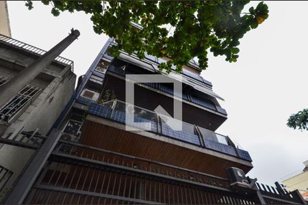 Apartamento à venda com 160m², 4 quartos e 2 vagas Apartamento à venda com 160m², 4 quartos e 2 vagasFachada