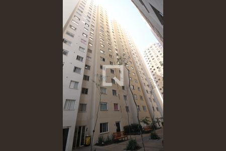Apartamento à venda com 33m², 2 quartos e sem vaga Apartamento à venda com 33m², 2 quartos e sem vagaFachada