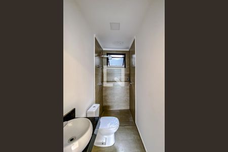 Casa à venda com 160m², 3 quartos e 2 vagasBanheiro da Suíte 1