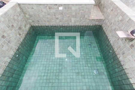 Casa à venda com 160m², 3 quartos e 2 vagasPiscina