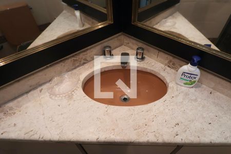 Apartamento para alugar com 155m², 4 quartos e 2 vagasBanheiro Social