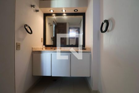 Apartamento para alugar com 155m², 4 quartos e 2 vagasBanheiro Suíte