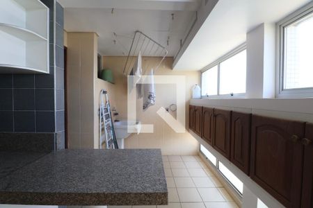 Apartamento para alugar com 155m², 4 quartos e 2 vagasÁrea de Serviço