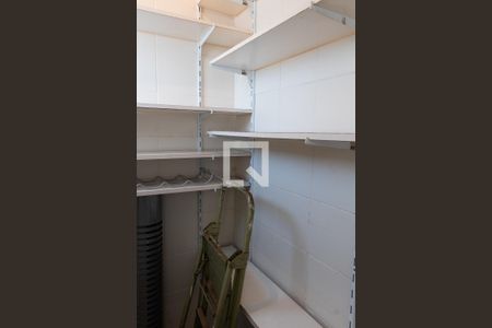 Apartamento à venda com 85m², 3 quartos e 2 vagasDISPENSA