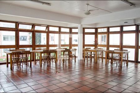 Apartamento à venda com 75m², 2 quartos e 1 vagaÁrea comum