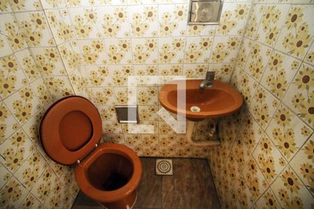 Apartamento para alugar com 70m², 2 quartos e sem vagaBanheiro