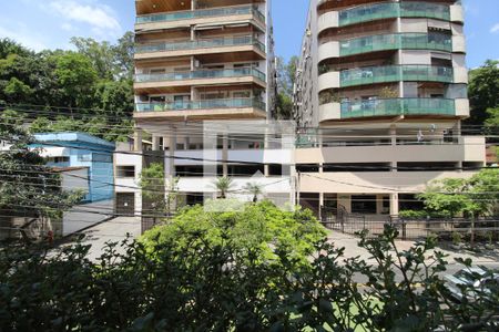 Casa de condomínio à venda com 500m², 4 quartos e 6 vagasQuarto 1 - Vista