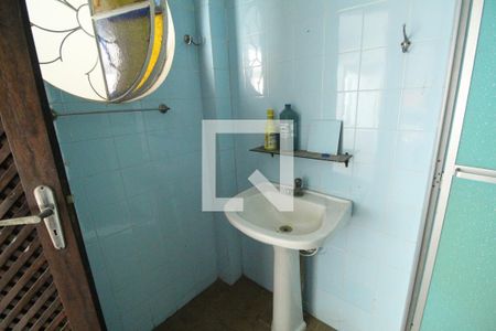 Casa de condomínio à venda com 500m², 4 quartos e 6 vagasPiscina - Banheiro