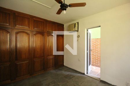 Casa de condomínio à venda com 500m², 4 quartos e 6 vagasQuarto 2