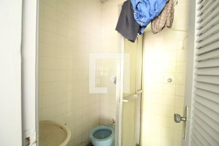 Casa de condomínio à venda com 500m², 4 quartos e 6 vagasGaragem 1 - Banheiro