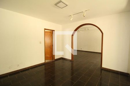 Casa de condomínio à venda com 500m², 4 quartos e 6 vagasSala 2