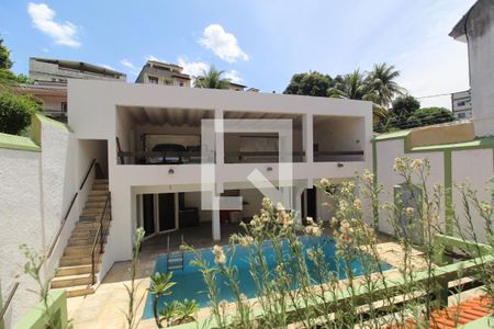 Casa de condomínio à venda com 500m², 4 quartos e 6 vagasSuíte 1 - Vista