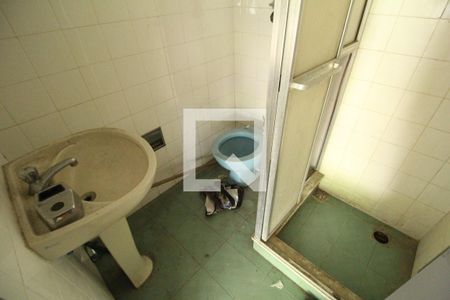 Casa de condomínio à venda com 500m², 4 quartos e 6 vagasGaragem 1 - Banheiro