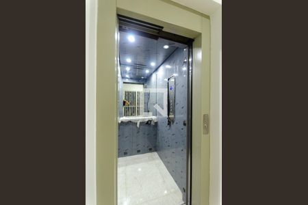 Apartamento para alugar com 41m², 2 quartos e 1 vaga Apartamento para alugar com 41m², 2 quartos e 1 vagaElevador