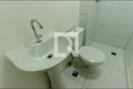 Apartamento para alugar com 38m², 2 quartos e 1 vaga Apartamento para alugar com 38m², 2 quartos e 1 vagaBanheiro