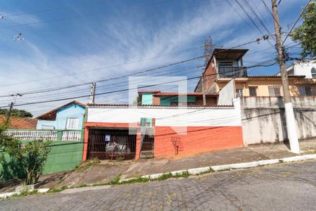 Casa à venda com 120m², 5 quartos e 1 vagaFachada