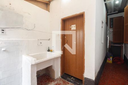 Casa à venda com 210m², 4 quartos e 3 vagas Casa à venda com 210m², 4 quartos e 3 vagasÁrea de Serviço - Casa 2