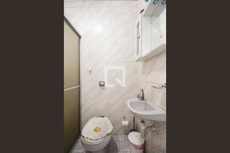 Casa à venda com 210m², 4 quartos e 3 vagas Casa à venda com 210m², 4 quartos e 3 vagasBanheiro 2 - Casa 1