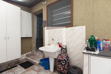 Casa à venda com 210m², 4 quartos e 3 vagas Casa à venda com 210m², 4 quartos e 3 vagasÁrea de Serviço - Casa 1