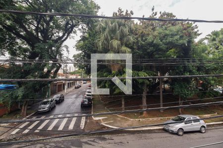 Casa à venda com 210m², 4 quartos e 3 vagas Casa à venda com 210m², 4 quartos e 3 vagasVaranda - Casa 1