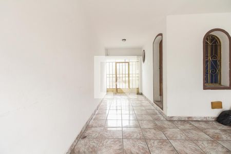 Casa à venda com 210m², 4 quartos e 3 vagas Casa à venda com 210m², 4 quartos e 3 vagasGaragem