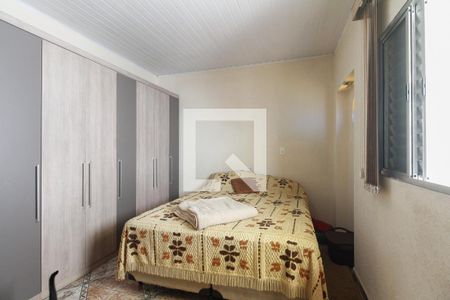 Casa à venda com 210m², 4 quartos e 3 vagas Casa à venda com 210m², 4 quartos e 3 vagasQuarto 1 - Casa 1