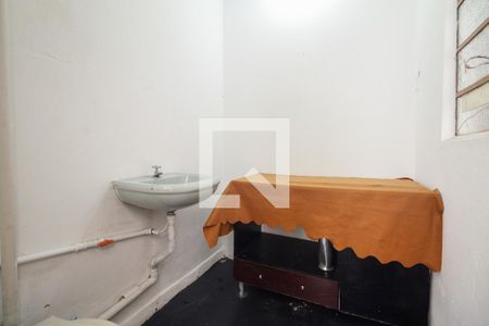 Casa à venda com 210m², 4 quartos e 3 vagas Casa à venda com 210m², 4 quartos e 3 vagasBanheiro de Serviço - Casa 2