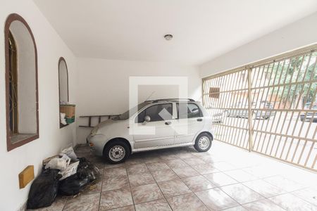 Casa à venda com 210m², 4 quartos e 3 vagas Casa à venda com 210m², 4 quartos e 3 vagasGaragem
