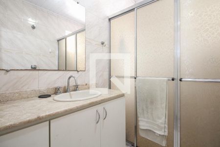 Casa à venda com 210m², 4 quartos e 3 vagas Casa à venda com 210m², 4 quartos e 3 vagasBanheiro 1 - Casa 1