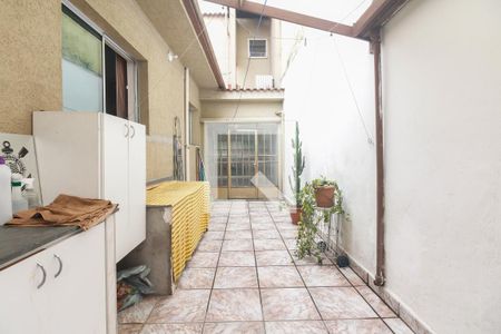 Casa à venda com 210m², 4 quartos e 3 vagas Casa à venda com 210m², 4 quartos e 3 vagasÁrea de Serviço - Casa 1