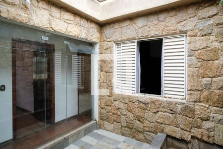 Casa à venda com 512m², 4 quartos e 6 vagasQuintal
