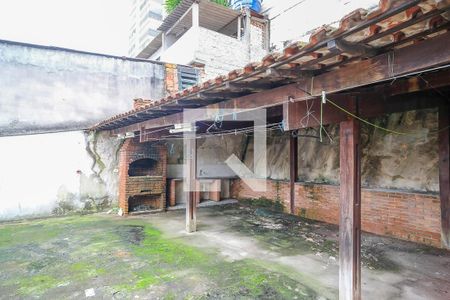 Casa à venda com 512m², 4 quartos e 6 vagasQuintal