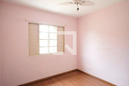 Casa à venda com 512m², 4 quartos e 6 vagasQuarto 2