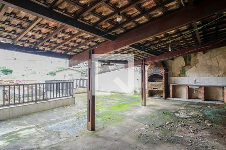 Casa à venda com 512m², 4 quartos e 6 vagasQuintal