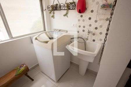 Apartamento para alugar com 90m², 3 quartos e 1 vagaÁREA DE SERVIÇO