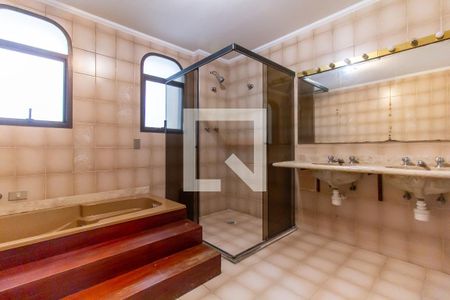 Apartamento para alugar com 216m², 3 quartos e 3 vagasBanheiro da Suíte 1