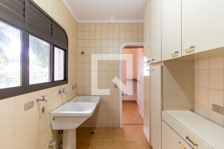 Apartamento para alugar com 216m², 3 quartos e 3 vagasÁrea de Serviço