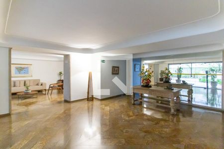 Apartamento para alugar com 216m², 3 quartos e 3 vagasHall social