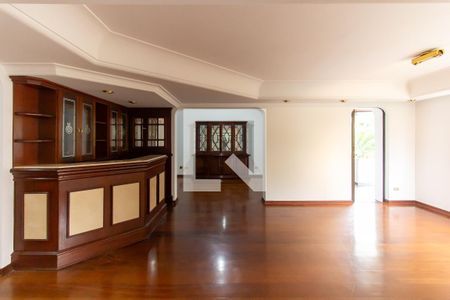 Apartamento para alugar com 216m², 3 quartos e 3 vagasSala