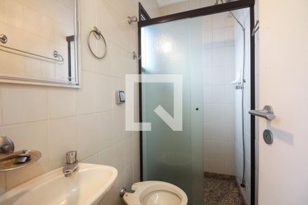 Apartamento à venda com 250m², 4 quartos e 4 vagasÁrea de Serviço - Banheiro de Serviço