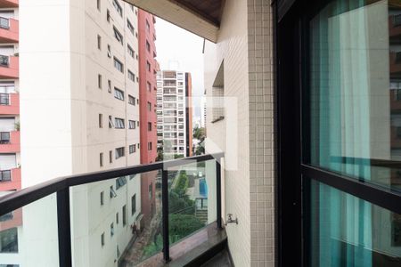 Apartamento à venda com 250m², 4 quartos e 4 vagasSuíte 2 - Varanda